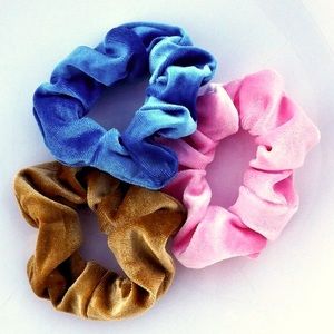 Scrunchy Trio SOFT VELVET Pink, Blue, Tan